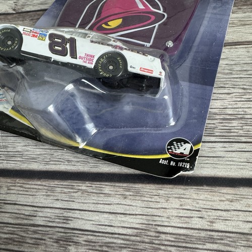 Dale Earnhardt Jr #81 Taco Bell Chevy 2004 Winner's Circle NASCAR 1/64 Diecast - Picture 3 of 6