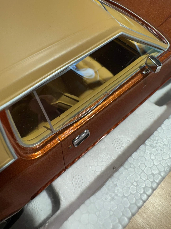 Lincoln Continental Mark IV 1974 (usado) 1:18 BoS - Best of Show CXHB BOS244 Foto 3 de 4