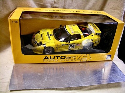 AUTOART 1/18 GMP 2001 CHEV. CORVETTE #64 C-5R LEMANS [NEVER DISPLAYED}