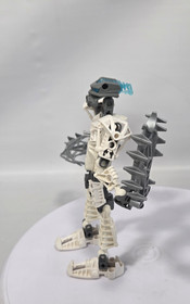 LEGO Bionicle Toa Metru : Nuju 8606  for Parts Incomplete