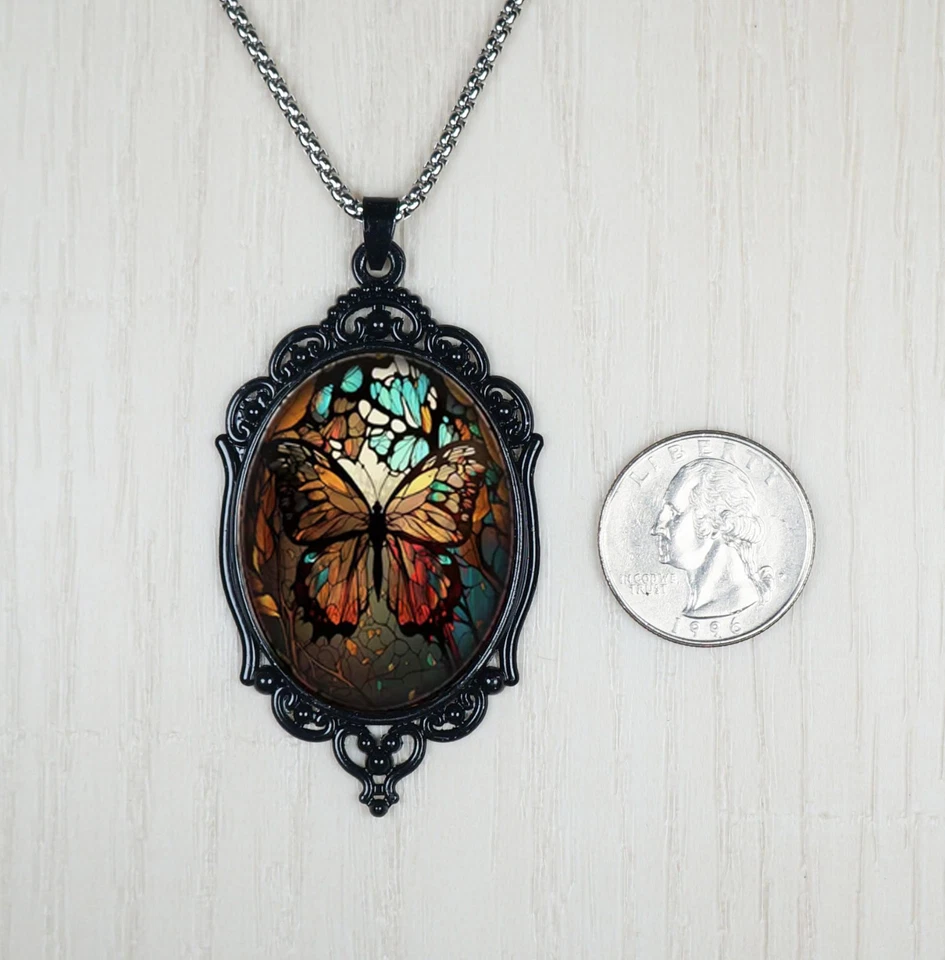Intrincado Colgante Boho Mariposa Holográfico Negro, Collar Acero Inoxidable Foto 3 de 4