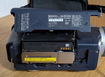 SONY DCR-TRV30 Handycam Camcorder NightShot MiniDV Japanese only