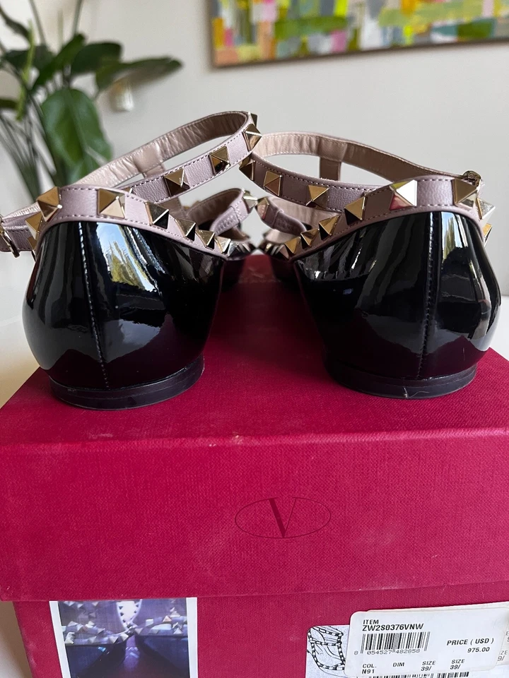 Zapato plano bailarina Valentino Rockstud charol enjaulado para mujer (talla 39) negro Foto 3 de 4