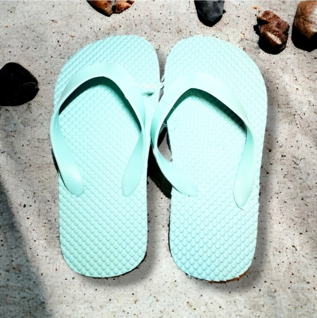 Mint green hotsell flip flops