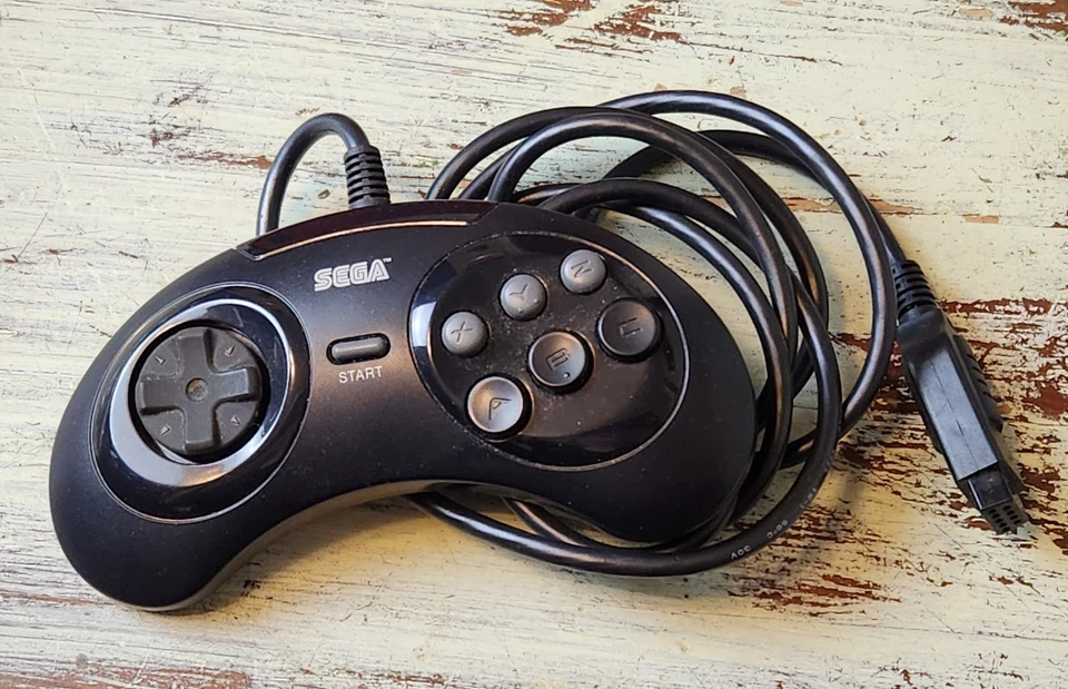 Sega — Genesis Control Pad | Model MK-1650 | Boxed Original 3-Button Pad - Image 2 of 4