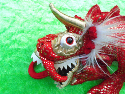 Roter Drache Folkmanis Handpuppe 50 cm goldene Schuppen Zunge Kopf Arme bespiel.