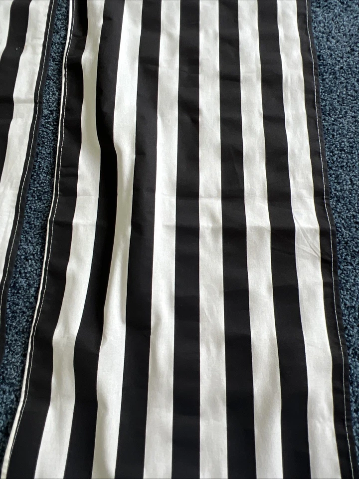 Paneles con dobladillo rayas negras/blancas 2 tamaños:: (3) 104”x13”, (3) 49”x13” algodón nítido Foto 3 de 4