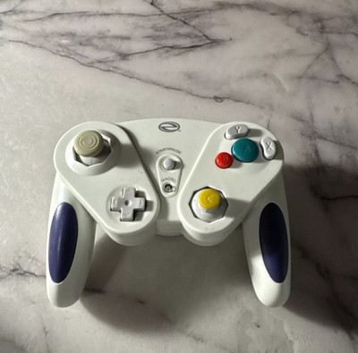 Game Elements Recoil Gamecube Controller White Retractable Cord