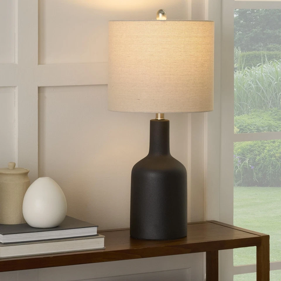 Lámpara de Mesa Nourison Home 22" Cerámica Negra Mate con Pantalla de Avena para Modernos... Foto 3 de 4