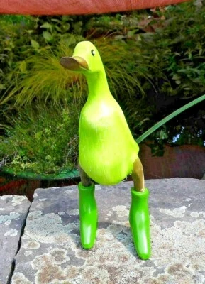 Laufente in grüner Traum 25 cm, Ente im Grün - Look, Teak Holz Ente froggy - Bild 1 von 3