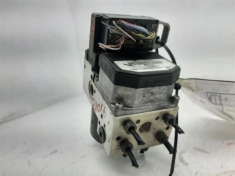 2006-2008 Lincoln Town Car Crown Vic Grand Marquis ABS Anti Lock Assembly - Image 3 of 3