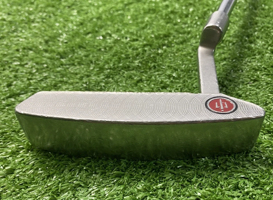 La Jolla GA300-1 Blade Putter / RH / Graphite ~33.25" / NEW GRIP / XX9469 - Image 2 of 4