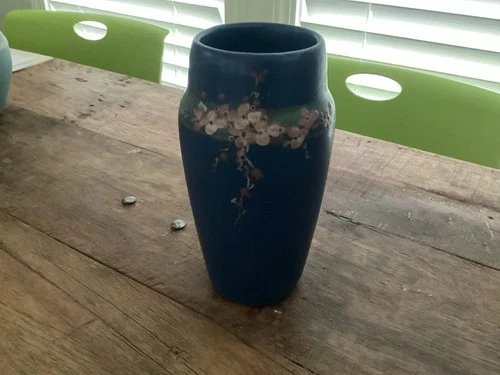 VINTAGE WELLER POTTERY HUDSON BLUE FLORAL 7” VASE NO CHIPS OR CRACKS VG COND