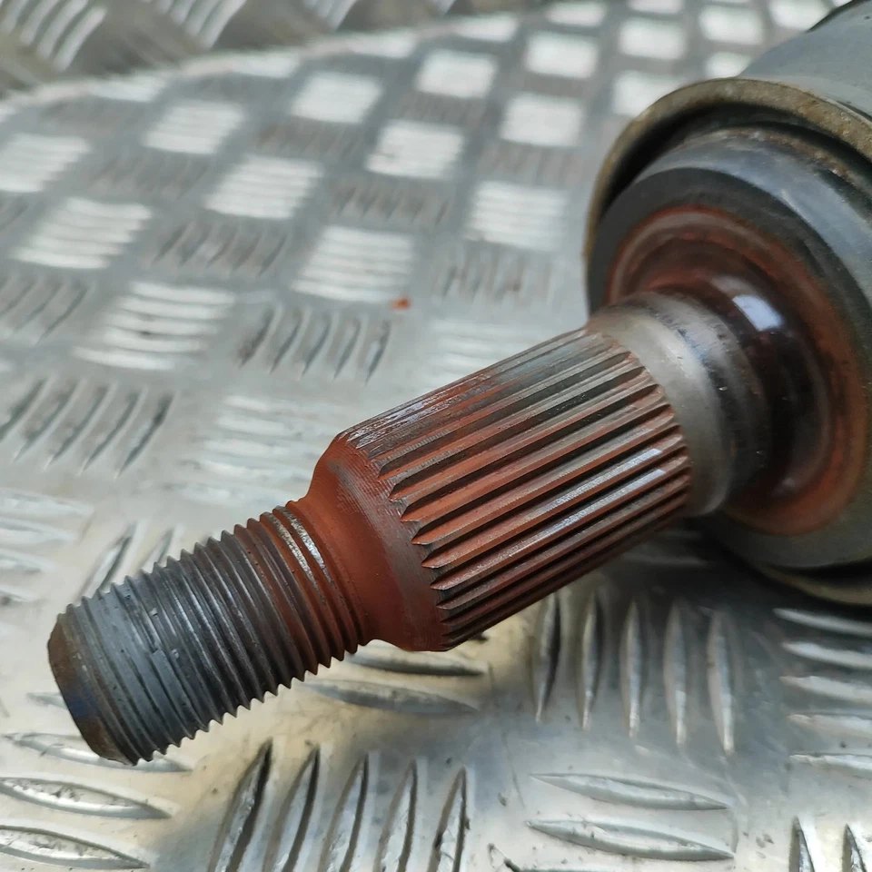 CADILLAC ESCALADE MK4 Front Right Driveshaft 85083496 6.2 313kw 2019 32972020 - Image 3 of 4