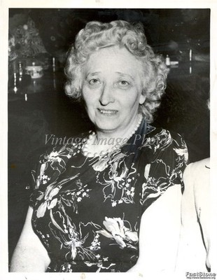 1966 Caroline B Findley Beacon Hill Ave Lynn Runaway Car Press Photo 7x9