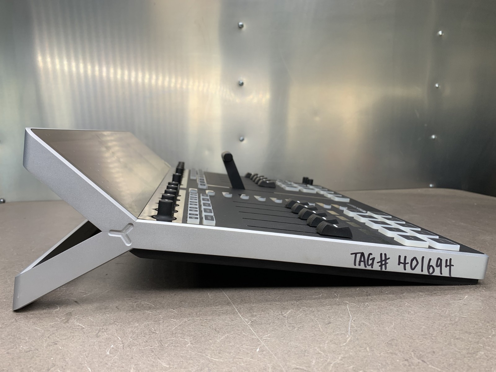 Livestream Studio Surface Core LS-STUSURF-CORE