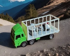 Tomica - No.76 Green Mitsubishi Fuso Animal Carrier Panda Bears w/cage  Vehicle