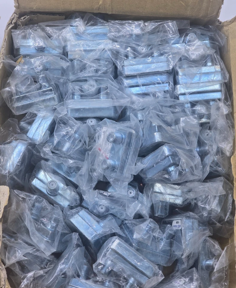 FIFTY (50) Regal Splitter zdrdcuv10-4 5-1000 MHz 4db - Image 2 of 4