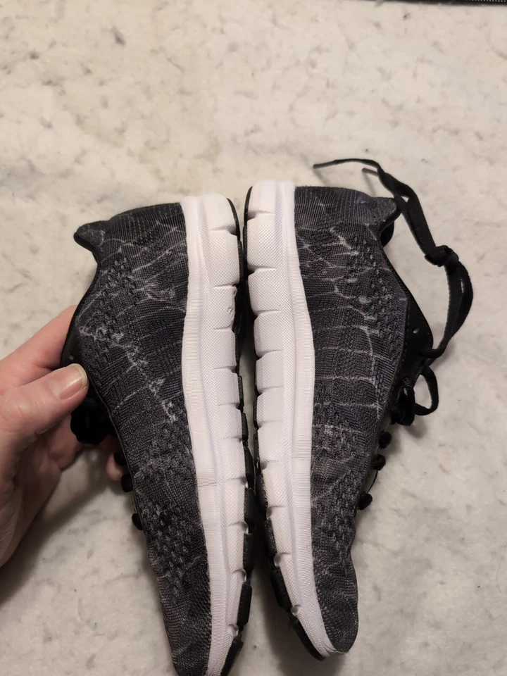 Saucony Grid Ideal Size 6 US Black Grey Print Light Running Shoes Sneakers  - Image 4 of 4