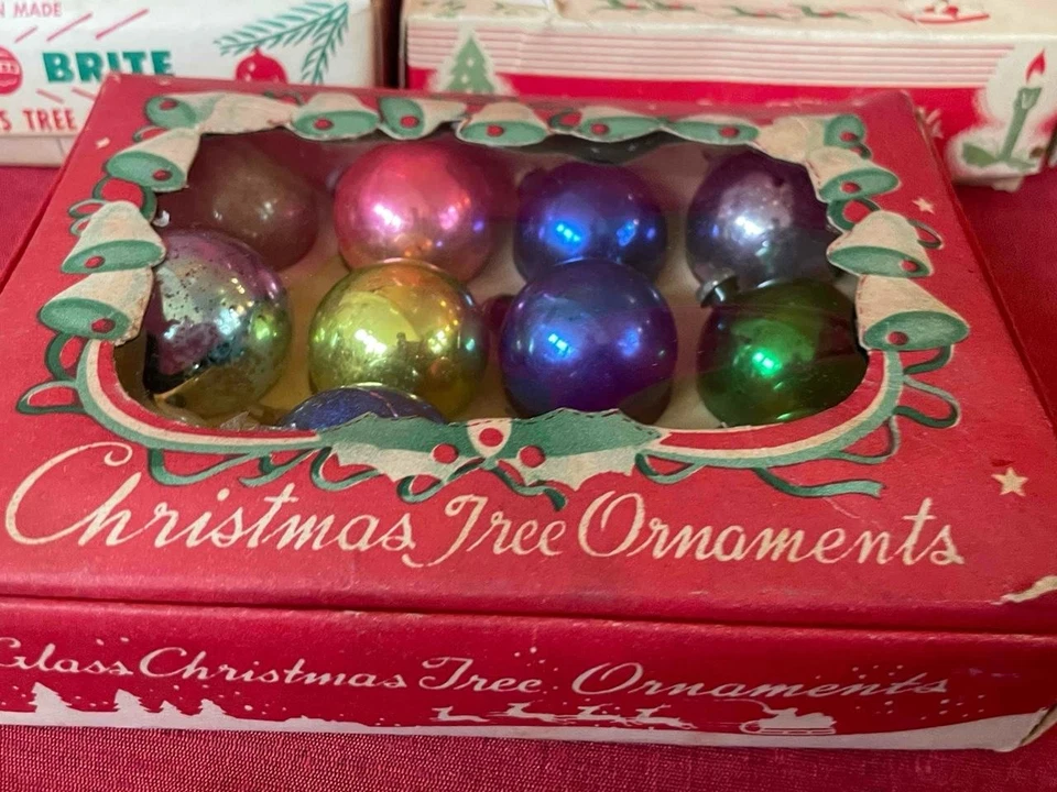 4 BOXED SETS OF VINTAGE 1950s GLASS FEATHER TREE ORNAMENTS : SHINY BRITE & MORE! - Image 3 of 4