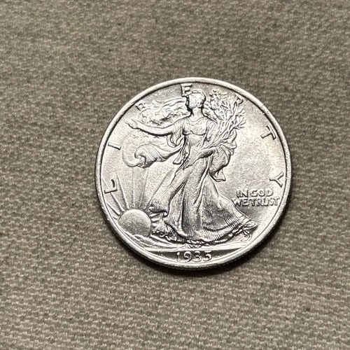 1935 WALKING LIBERTY HALF DOLLAR AU-BU SC