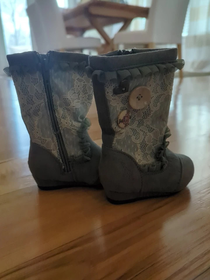 Botas Naartjie Lil Ruth Talla 5, 12-18 meses Foto 2 de 3