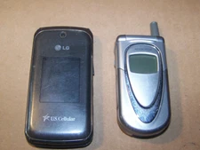 2 Flip Cell Phones - US Cellular LG And  Audiovox Qualcomm 3G CDMA - Untested