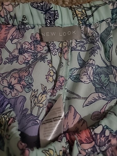 New Look Size 8 Floral Pyjama Set (Shorts And Cami) - Picture 7 of 7