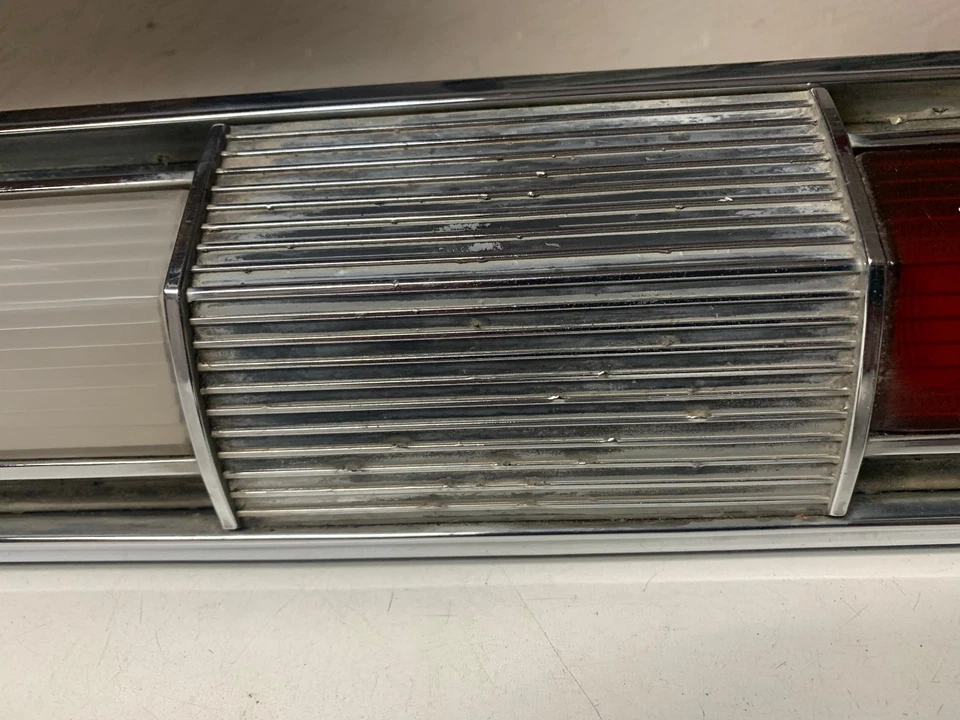 1962 Buick Lesabre conjunto de lanterna traseira direita fabricante de equipamento original 62 - Imagem 3 de 4