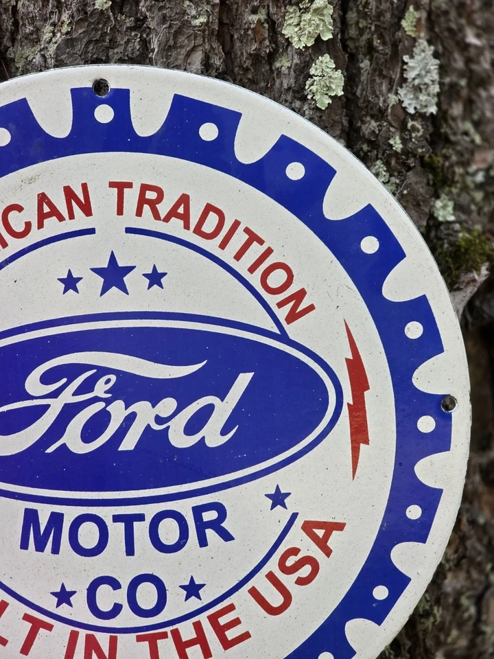 VINTAGE FORD MOTOR CO. BUILT IN THE U.S.A. PORCELAIN DEALERSHIP SIGN 12" - Image 2 of 4