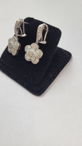 14kt White Gold Mother of Pearl Diamond Dangling Earrings Value $1,500! - Picture 2 of 7