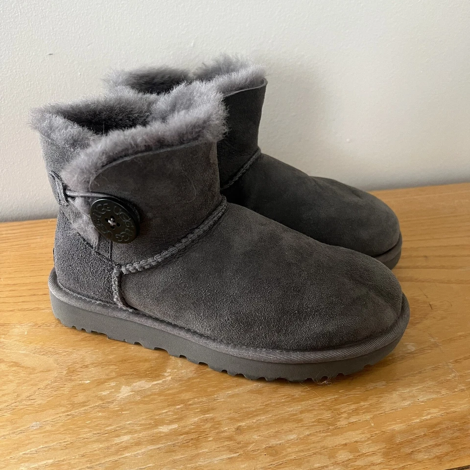 Grey Uggs Mini Bailey Button - Image 4 of 4