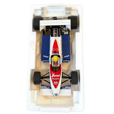 Minichamps 1/18 Toleman TG184 Ayrton Senna F1 Debut Car Diecast