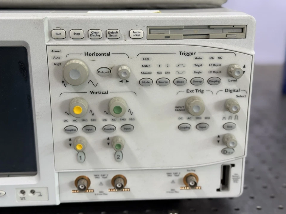 Agilent 54830D MSO 600MHz Oscilloscope – Boots, Cap Damage, As-Is - Image 2 of 4