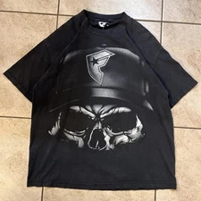 famous stars and stripes black tee shirt y2k vintage