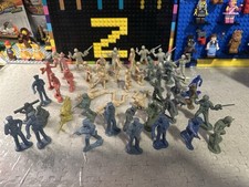 Army and Enemy Soldiers 40 Figures. 10 Different Colors. Great Starter Set 