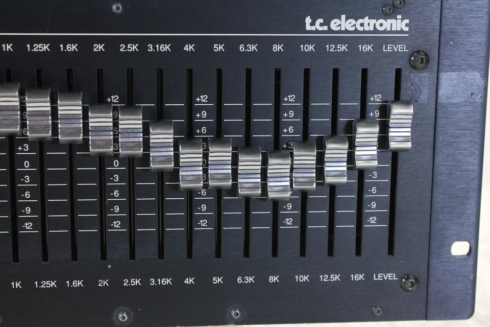 TC Electronic TC 6032 Remote Controller EQ Equalizer - Image 4 of 4