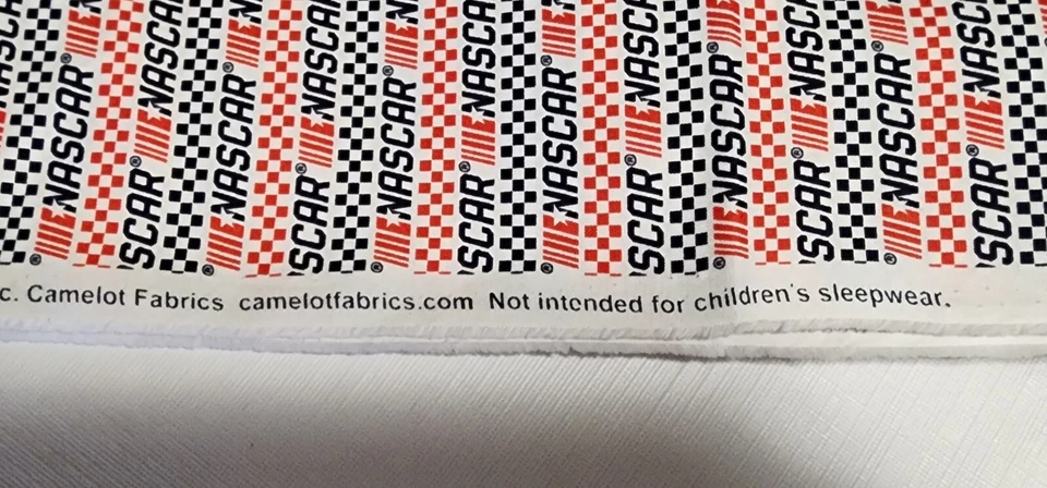 Telas Nascar Patriotic Check de Camelot 6 pies material algodón NUEVO 2 yardas Foto 4 de 4