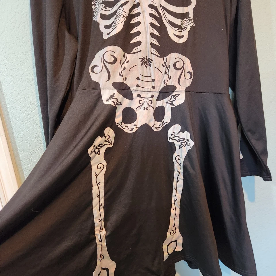 Disfraz de Vestido Plateado Esqueleto Con Capucha Línea A X Grande Negro Huesos Góticos Hasta la Rodilla Foto 2 de 4
