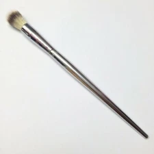 IT COSMETICS #203 Ulta Live Beauty Fully Blending Concealer Brush BRAND NEW!