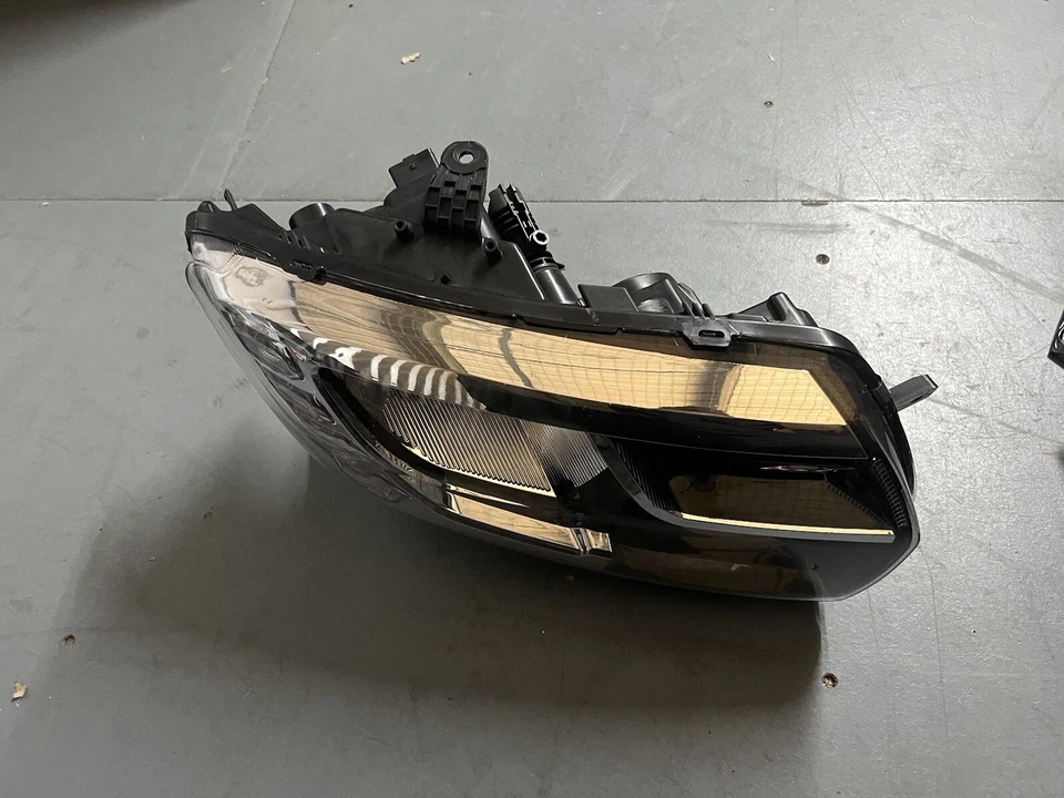 Fits Dacia Sandero 2017 - 2021 Headlight RH Right Hand Side New LHD EURO VEHICLE - Image 2 of 3