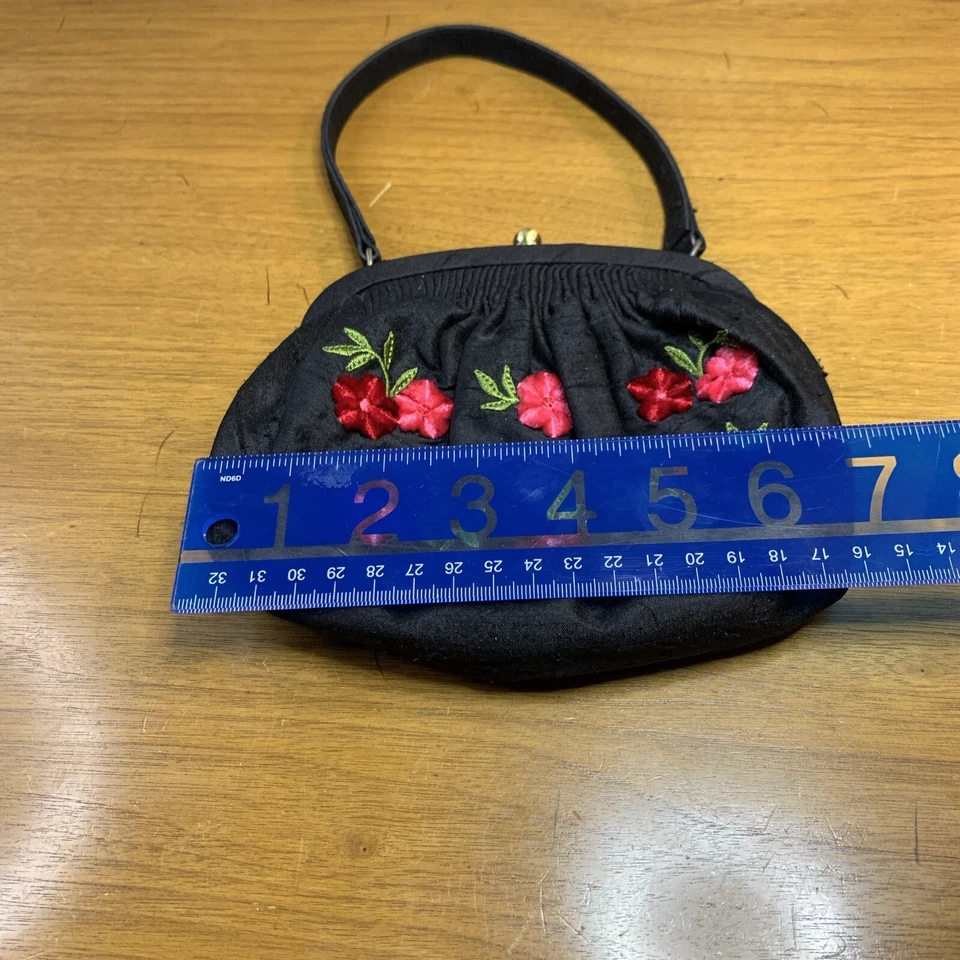 Bolso de Mano Talbots Noche Fiesta Negro Bordado Ambos Lados Seda 7 Pulgadas Foto 3 de 4