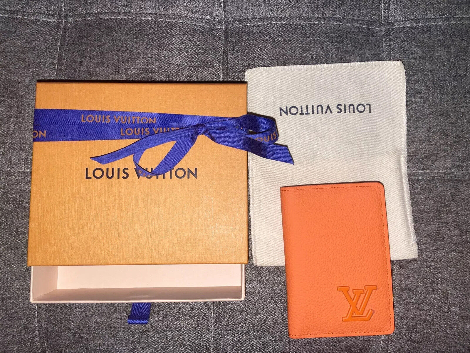 New Authentic LOUIS VUITTON POCKET ORGANIZER ORANGE Card Holder