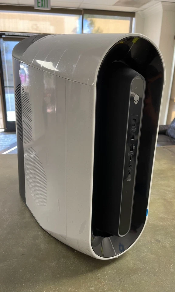 NEW Dell Alienware Aurora R9 Intel PC Barebone Chassis w/ motherboard PSU GAMING - Image 3 of 4