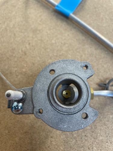 LG Gas orifices and igniters with tubes and holder from LG Gas cooktop CBGJ3023D - Picture 5 of 14