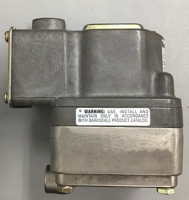 Barksdale 0.03-3psi Differential Pressure Switch DPD2T-A3SS (b579)