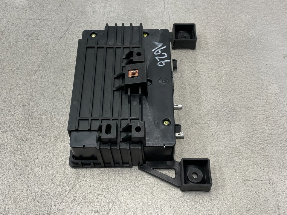 Onstar Control Module 15-20 Cadillac Escalade Onstar Communication Interface Control Module ...