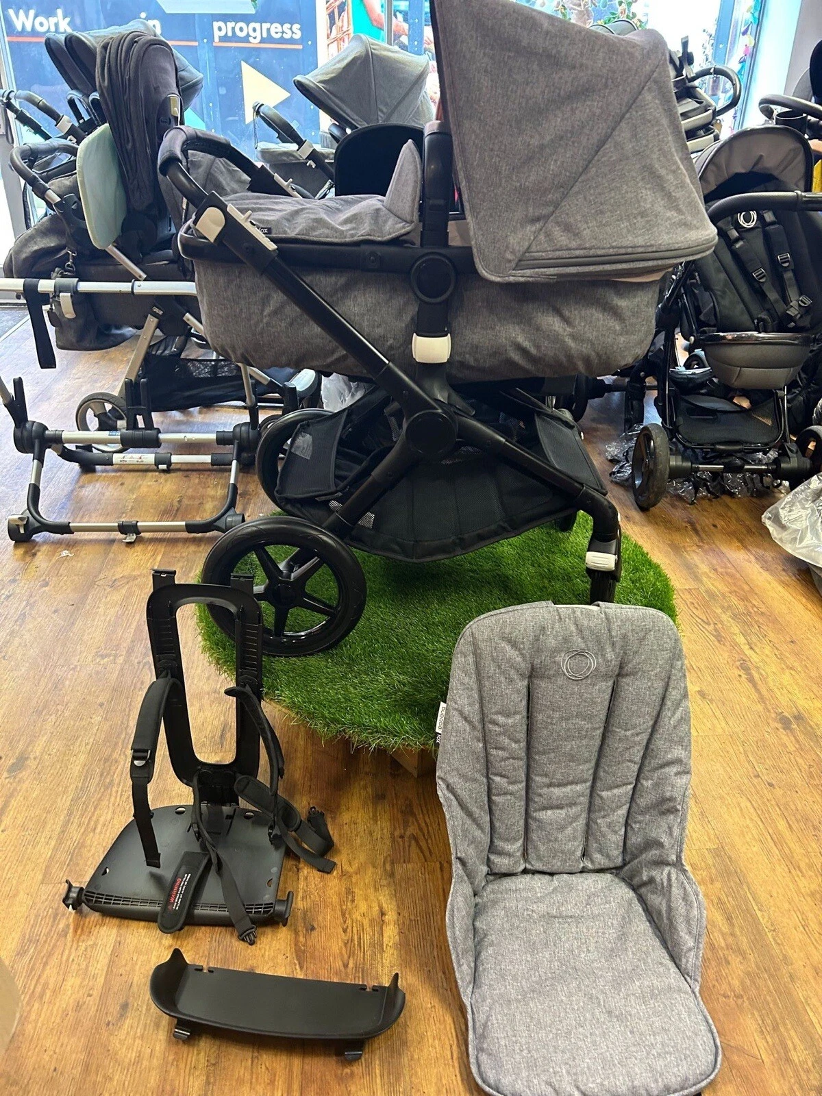 Bugaboo Fox 2 Grey Melange- REFURBISHED