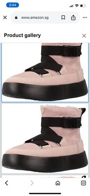 UGG  Australia Women s Classic Boom Buckle Boots - Sheepskin Size US 5M