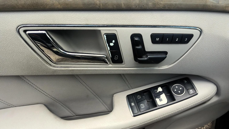 Vidrio de panel de techo usado para: Mercedes-benz Mercedes clase e 212 2011 tipo SDN E35 Foto 4 de 4